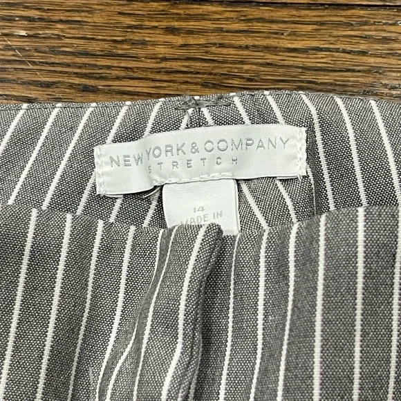 New York & Company Charcoal Pinstripe Trousers size 14 - Picture 2 of 3